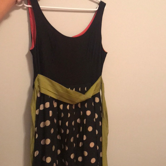 Cute polka dot dress! - Picture 5 of 5